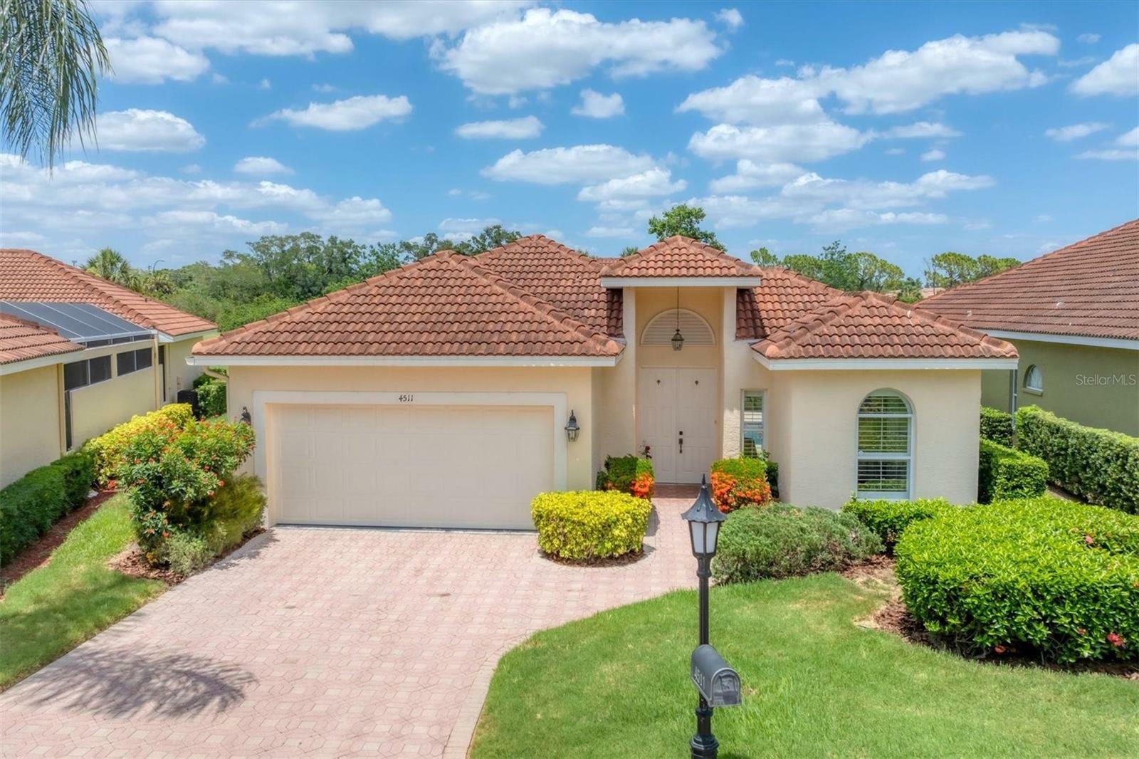 Property Photo:  4511 Murcia Boulevard 8  FL 34238 