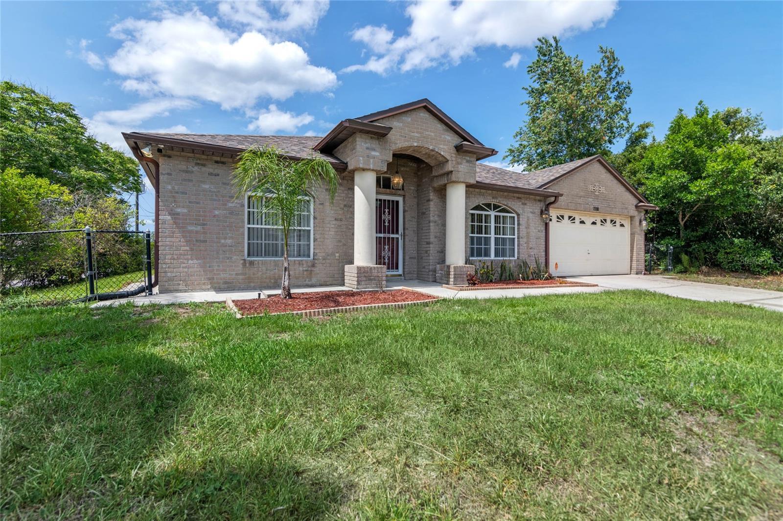 Property Photo: 1598 Bismarck Drive FL 32725