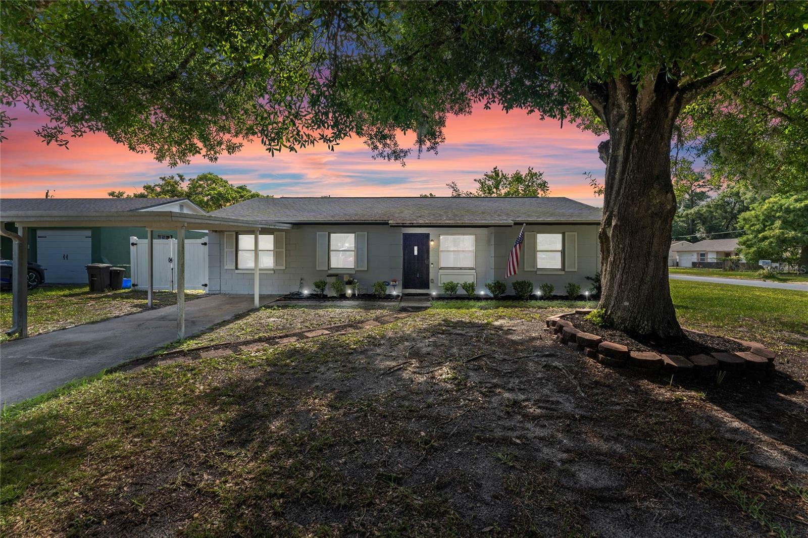 Property Photo:  2855 Empire Place  FL 32773 