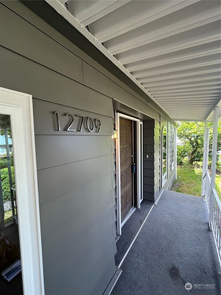 Property Photo: 12709 NE Hollyhills Drive WA 98011