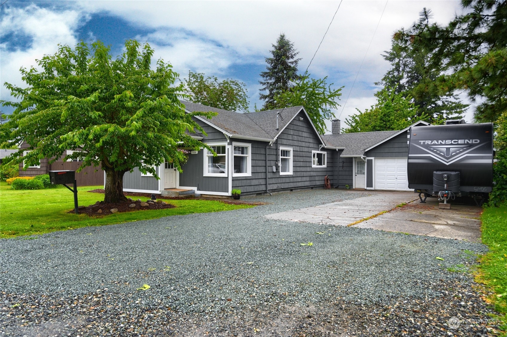 Property Photo:  516 Sterling Street  WA 98284 