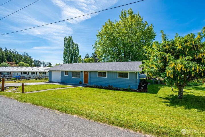 Property Photo:  1115 Forest Glen Road  WA 98277 