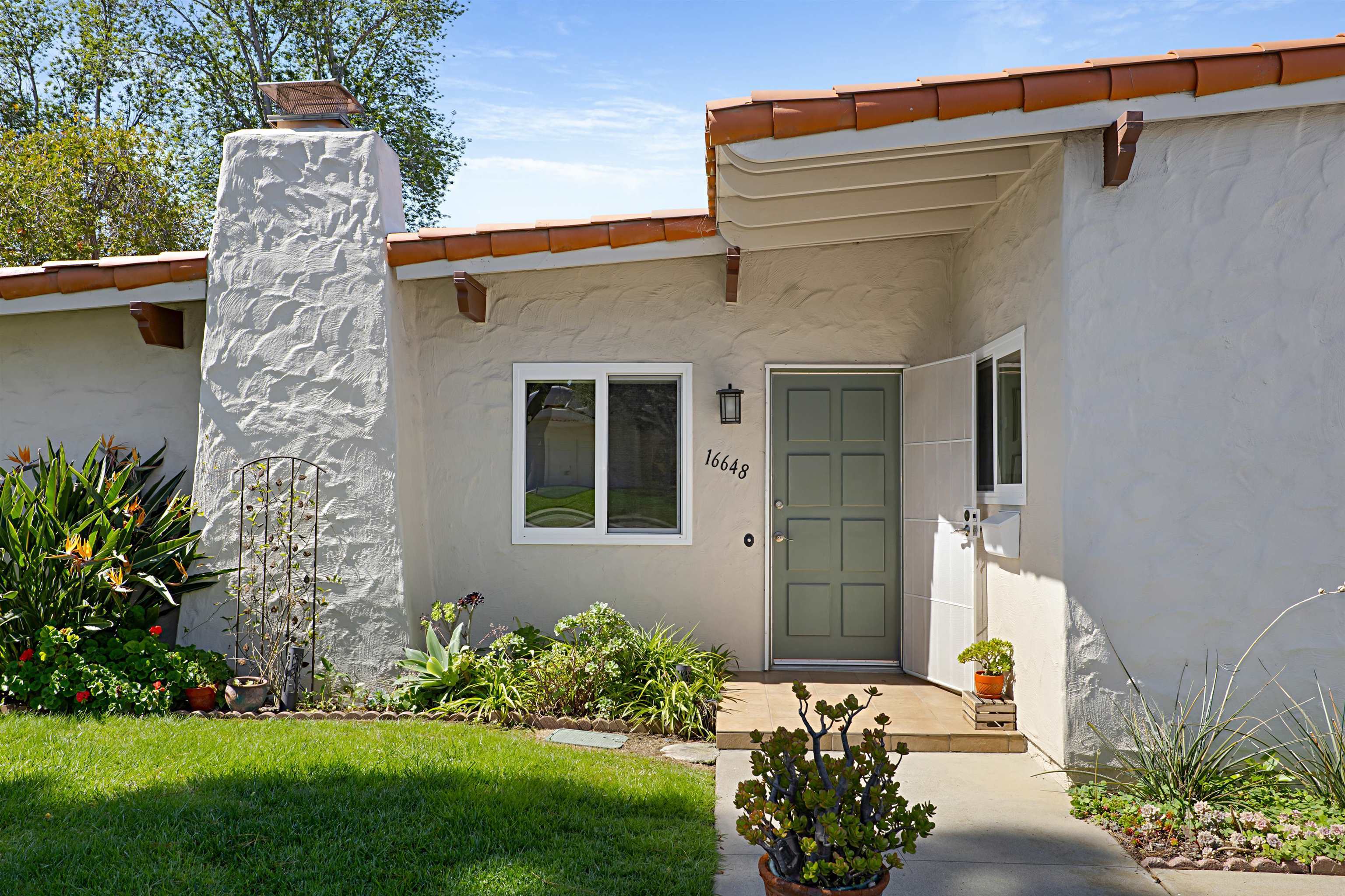 Property Photo: 16648 Roca Drive CA 92128