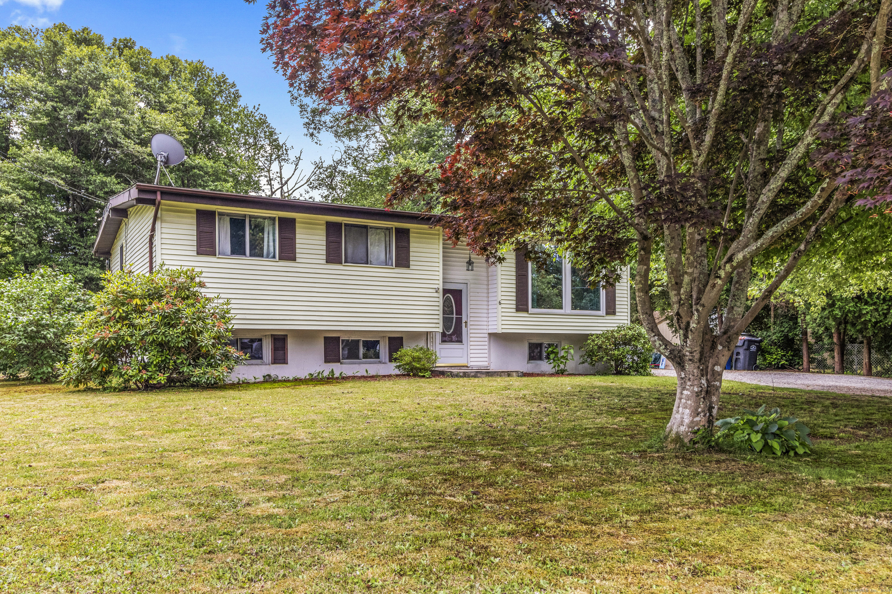 Property Photo:  6 Pennywise Lane  CT 06339 
