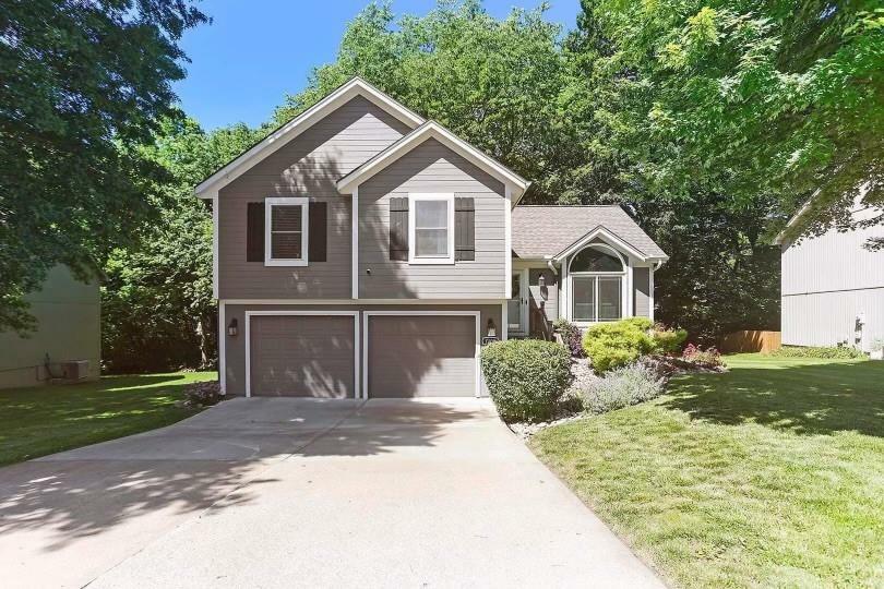 Property Photo:  7308 N Richmond Avenue  MO 64158 