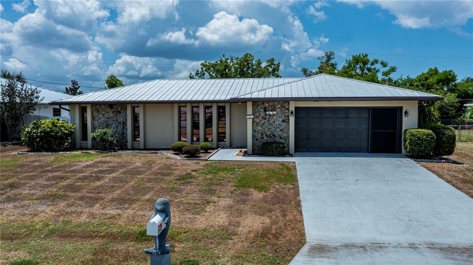 Property Photo:  543 Mayview Avenue NW  FL 33952 