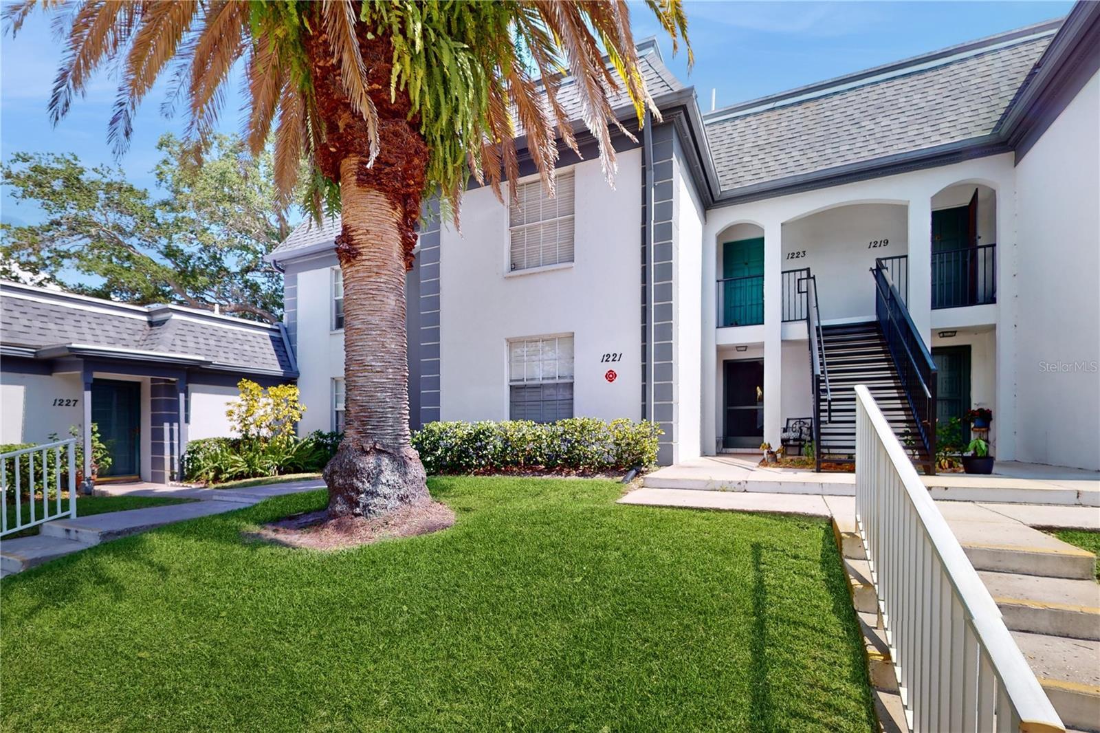 Property Photo: 1221 N McMullen Booth Road 1221 FL 33759