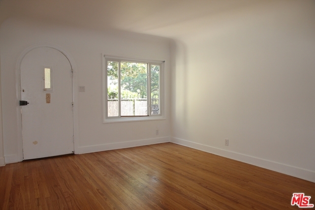 Property Photo:  2039 Kelton Avenue  CA 90025 