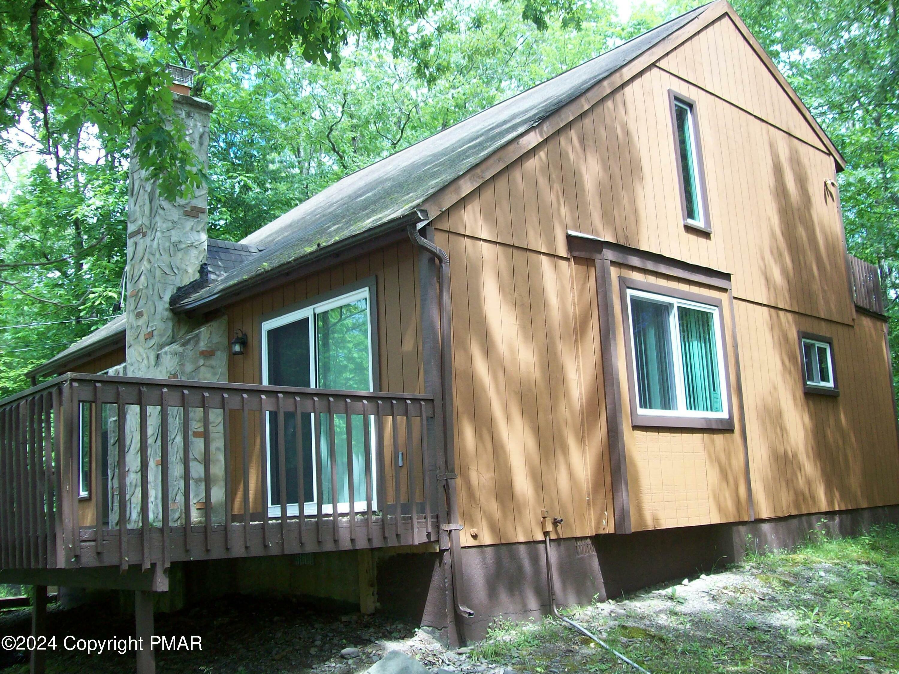 Property Photo:  288 Saunders Drive  PA 18324 