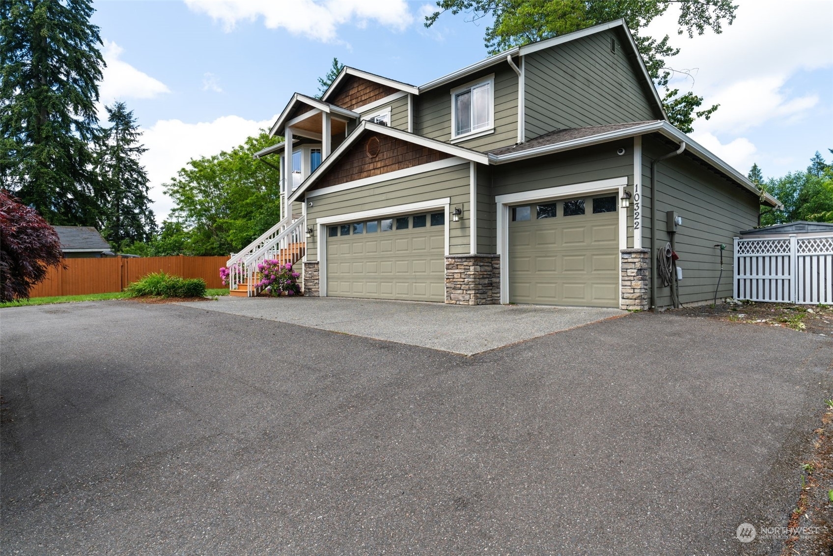 Property Photo:  10322 1st Drive SE  WA 98208 