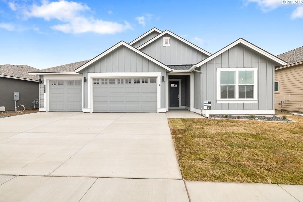 Property Photo:  3240 Kasama Way  WA 99354 