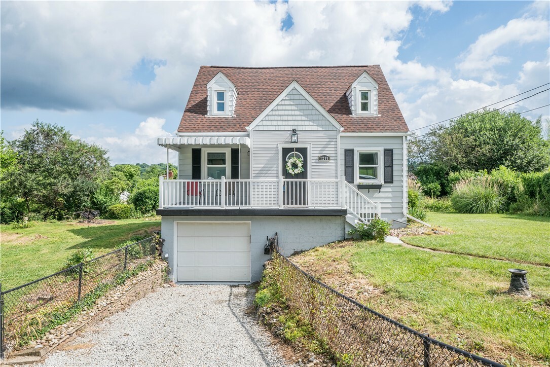 Property Photo:  1208 Summerset Drive  PA 15135 