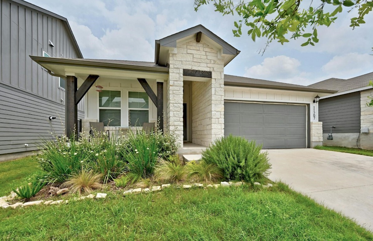 Property Photo: 11207 Soules Lane 145 TX 78748