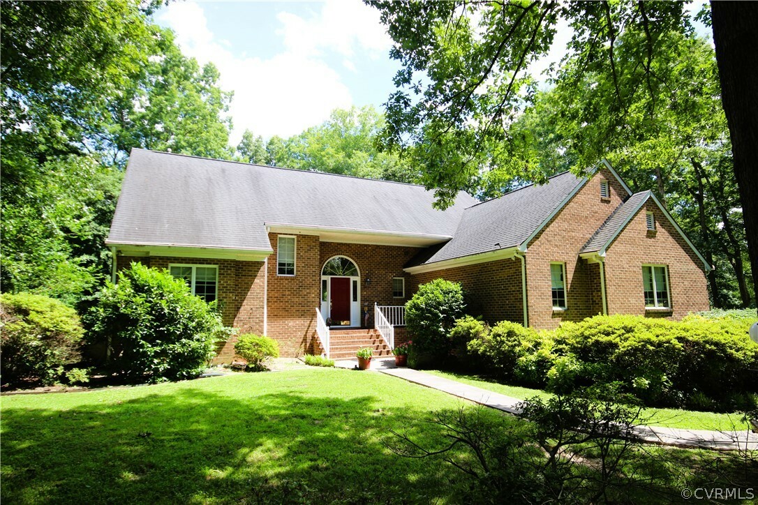 Property Photo:  9384 Hartford Oaks Drive  VA 23116 