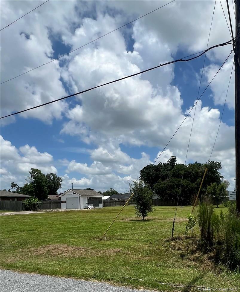 Property Photo: 2384 Gauthier Road LA 70605
