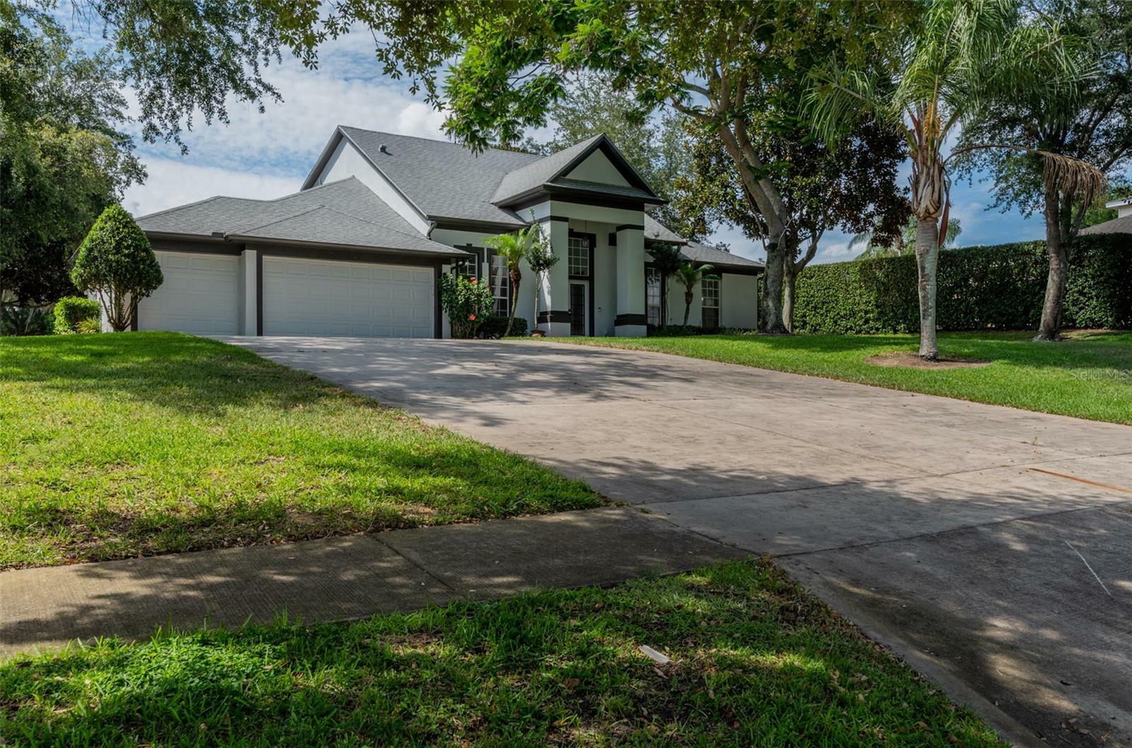 Property Photo:  10619 Spring Lake Drive  FL 34711 