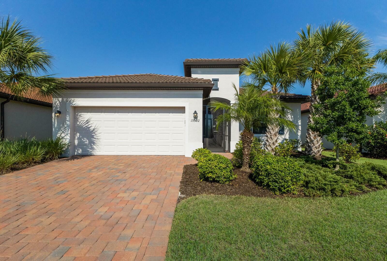 Property Photo:  19392 Bluff Drive  FL 34292 