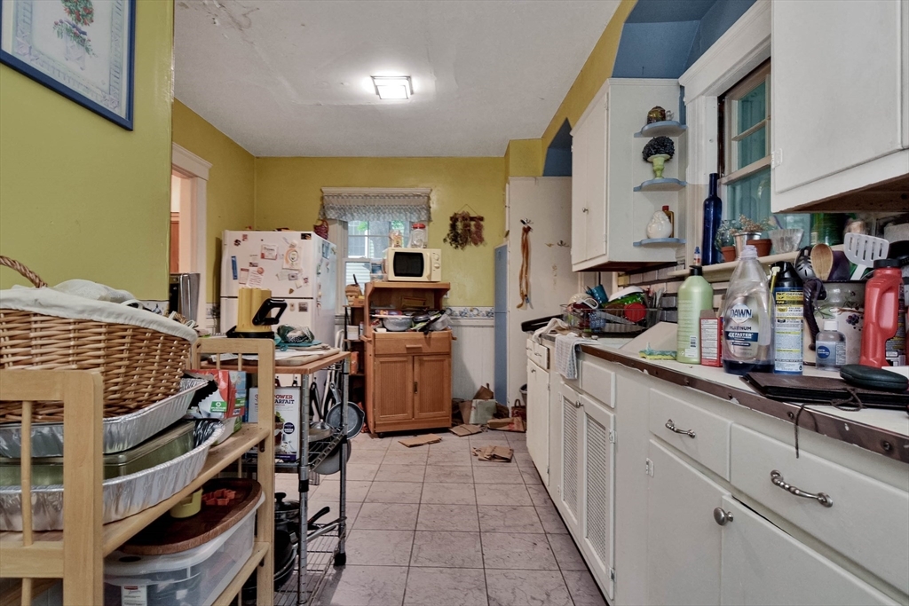 Property Photo:  600 Sunderland Rd  MA 01604 