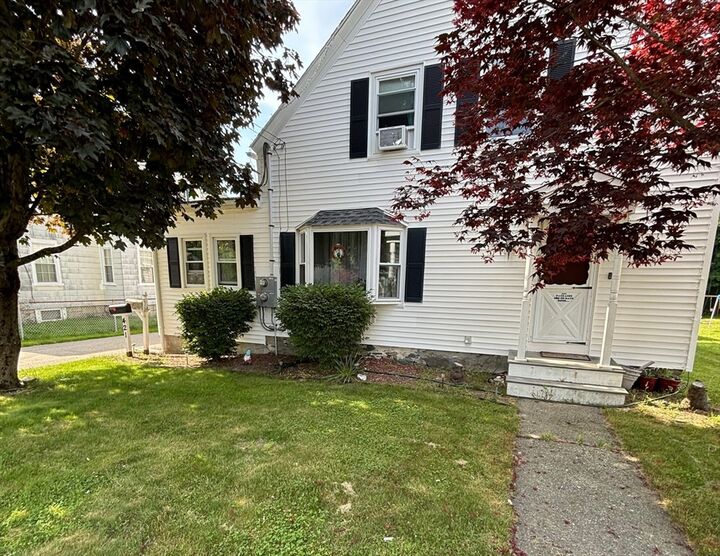 Property Photo:  421 Britannia 2  MA 02780 