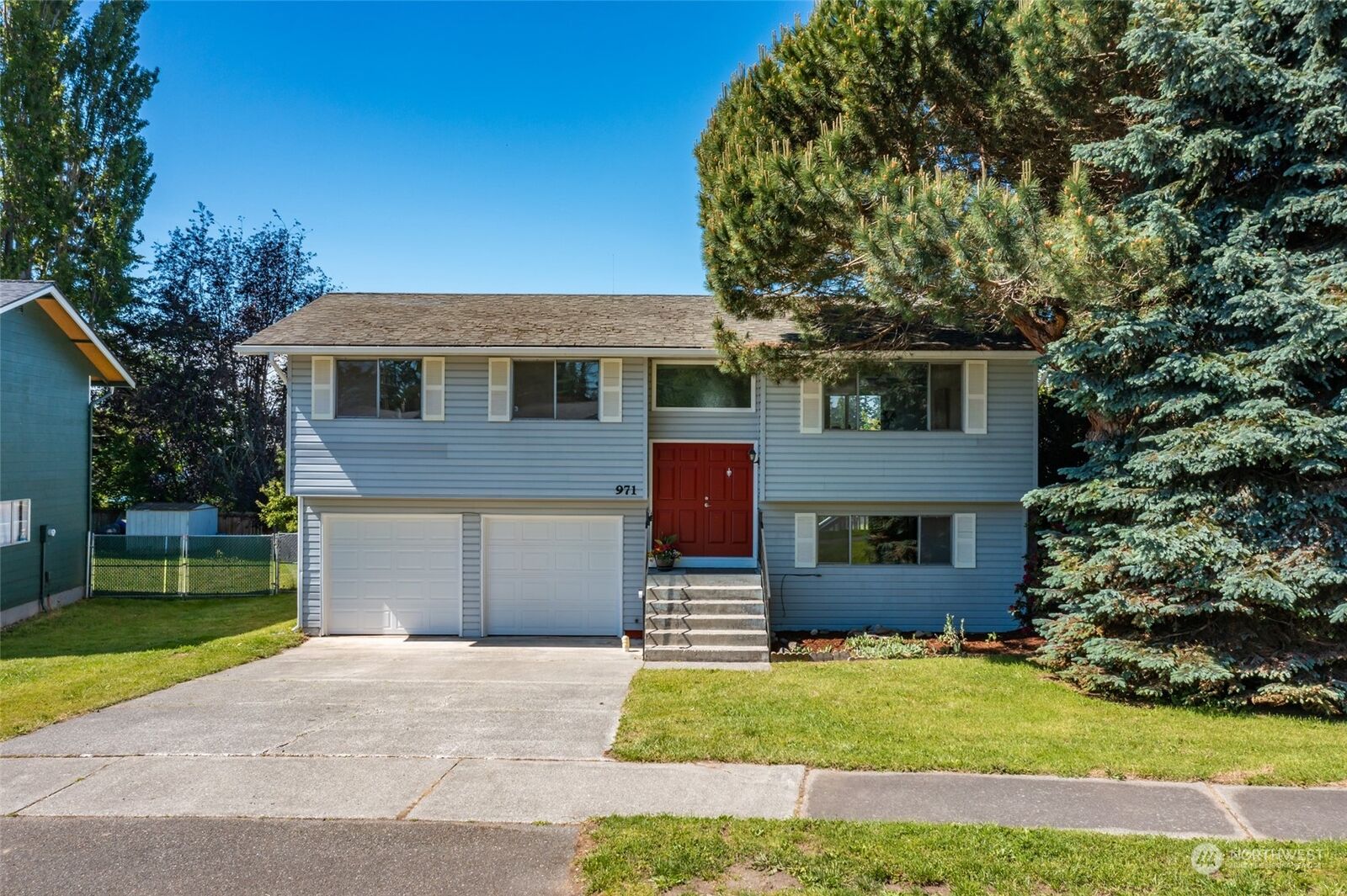 Property Photo:  971 NW Illahee Drive  WA 98277 