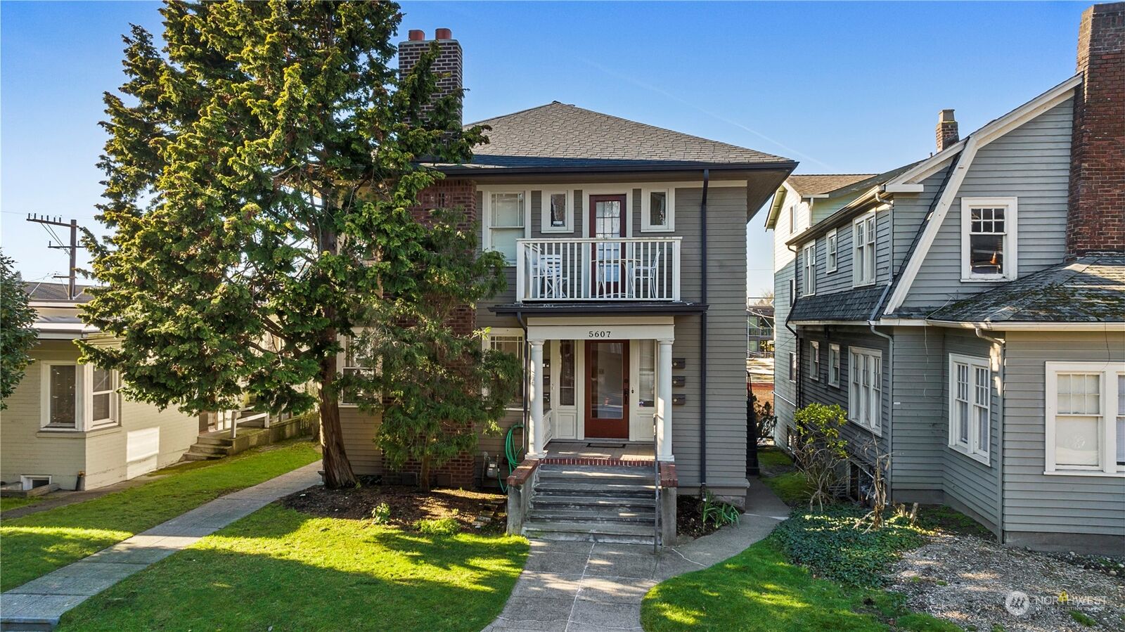 Property Photo:  5607 15th Avenue NE  WA 98105 