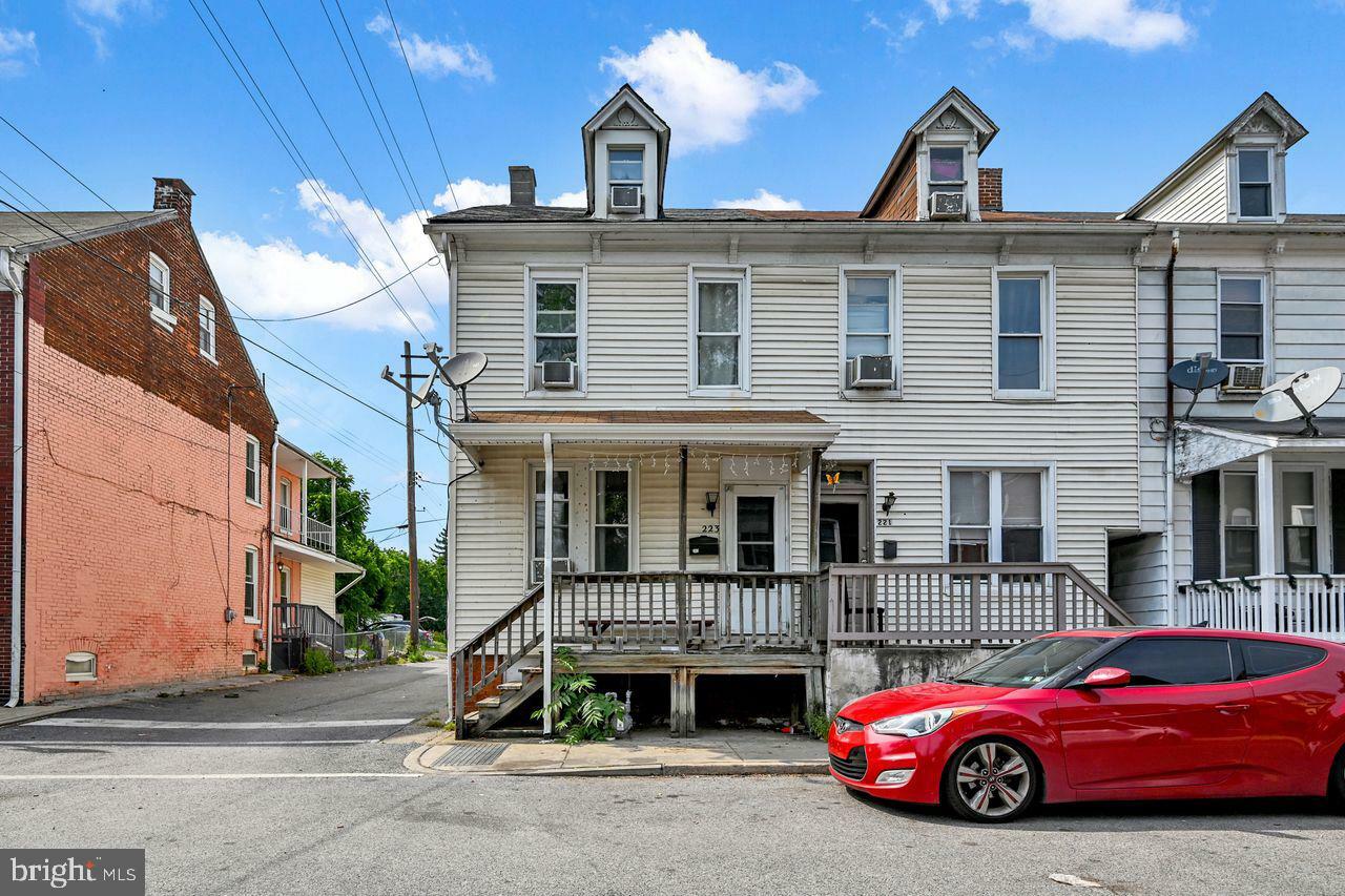 Property Photo:  223 W Front Street  PA 17404 