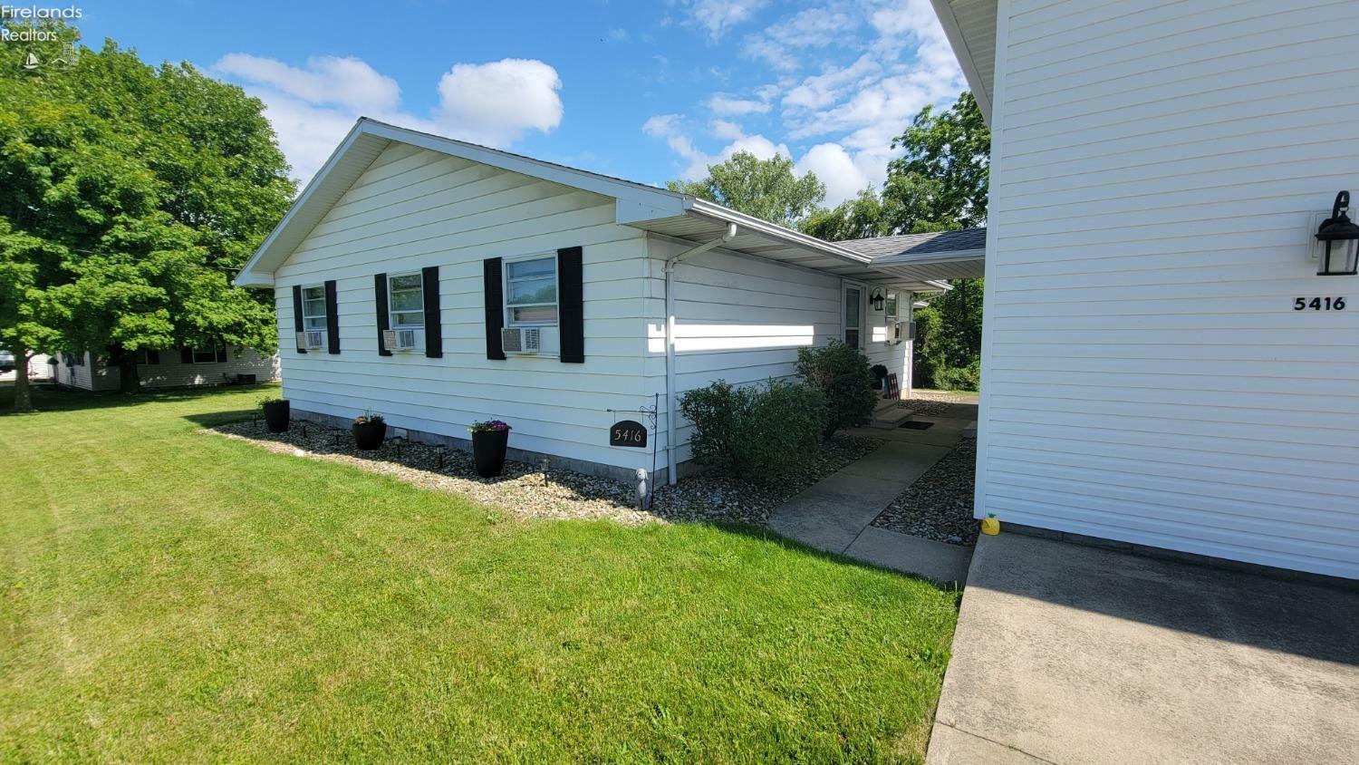 5416 E Channel Drive  Port Clinton OH 43452 photo