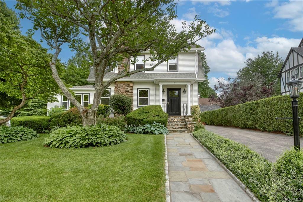 Property Photo:  49 Browndale Place  NY 10573 