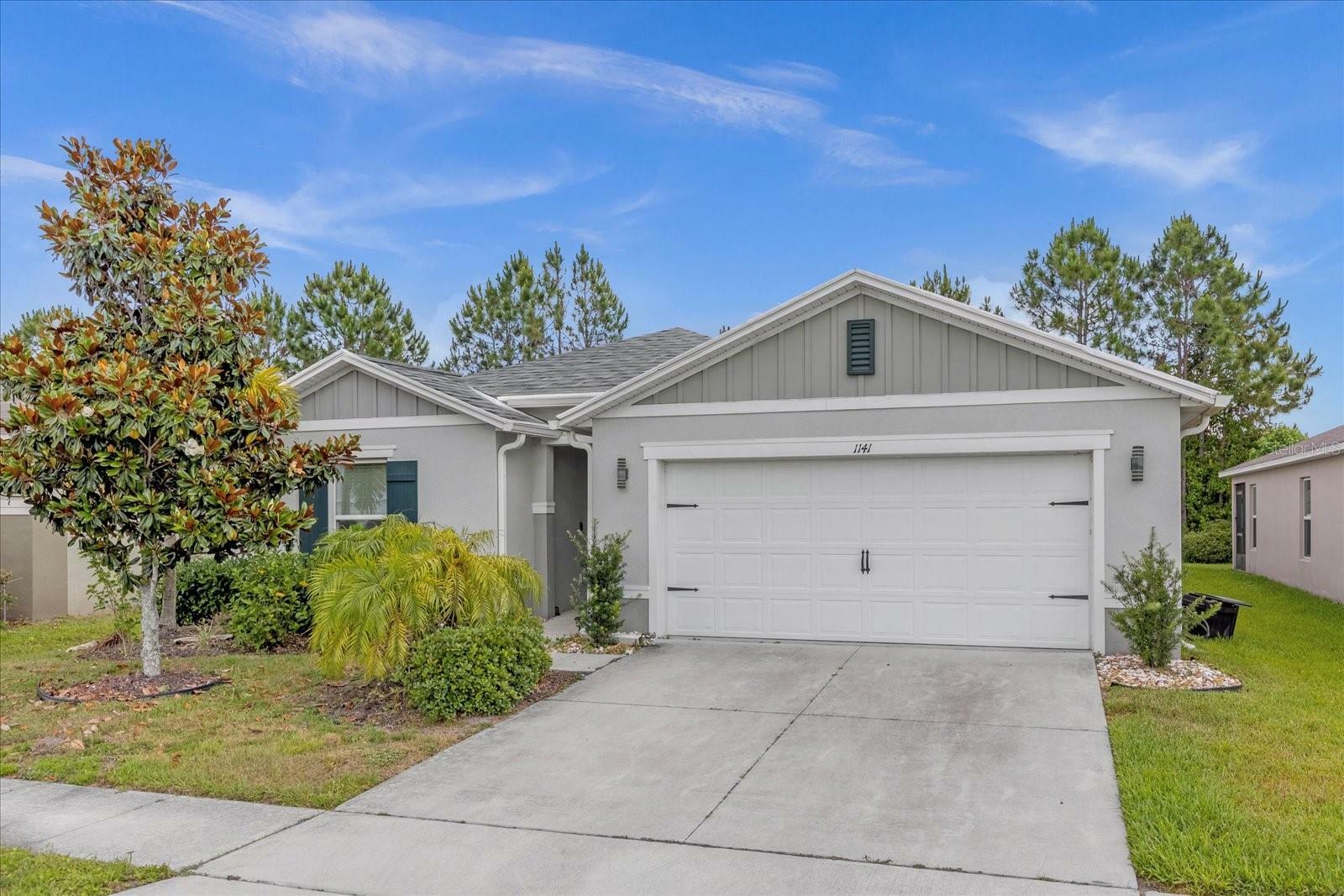 Property Photo:  1141 Augustus Drive  FL 33896 