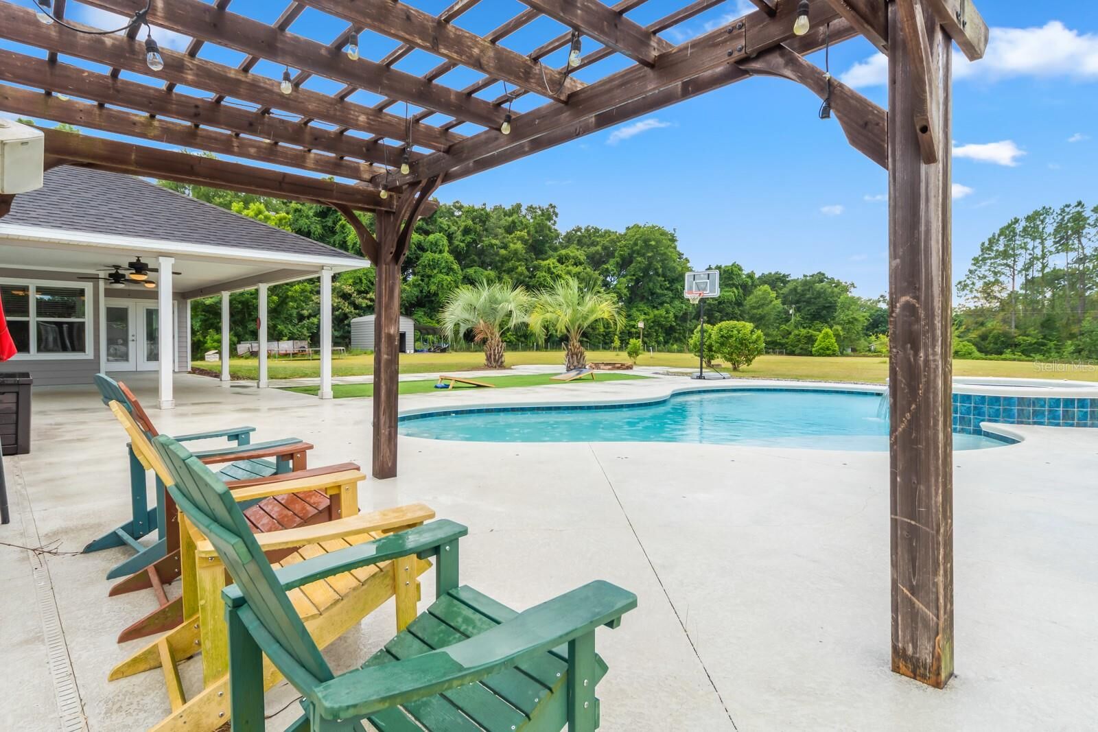 Property Photo: 10616 SW 170th Street FL 32618