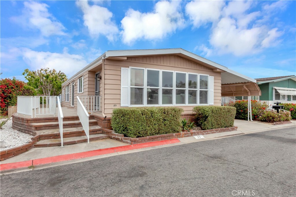 Property Photo:  18601 Newland Street 89  CA 92646 