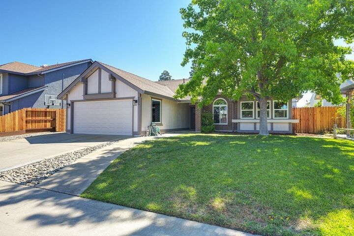 8025 Tucker Way  Sacramento CA 95828 photo