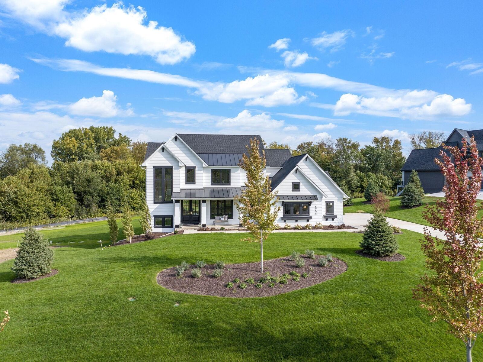 Property Photo:  450 Indian Hill Road  MN 55317 