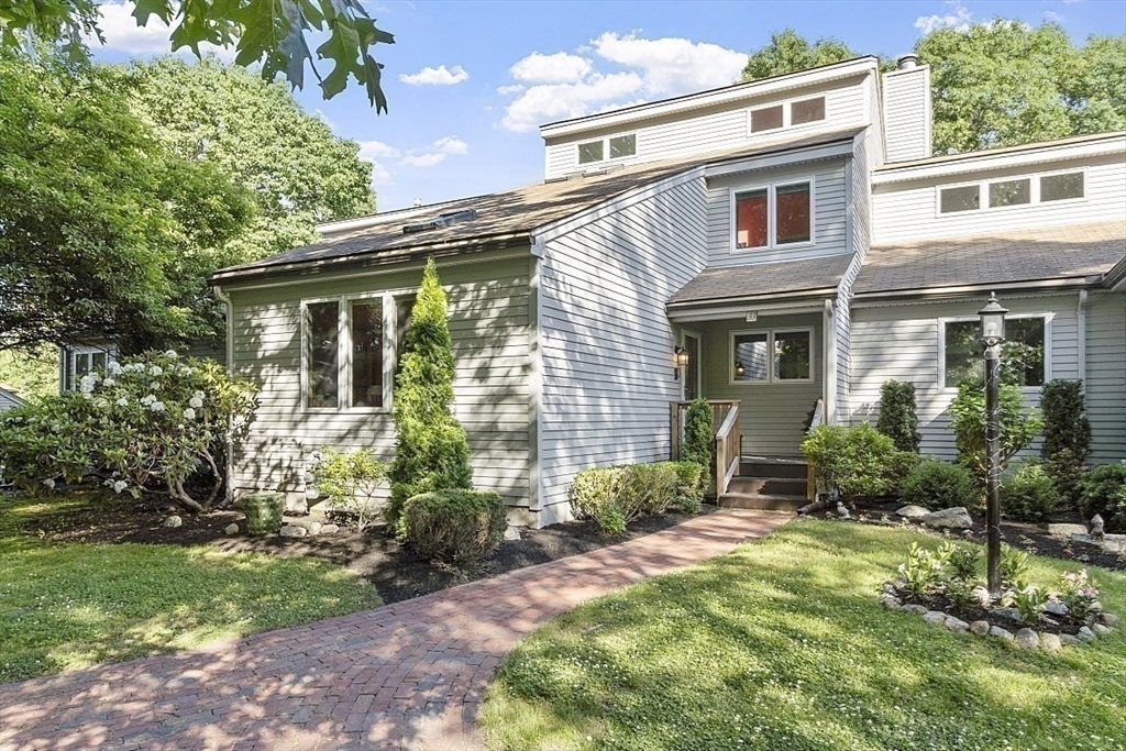 Property Photo:  33 Monadnock Dr 33  MA 01886 