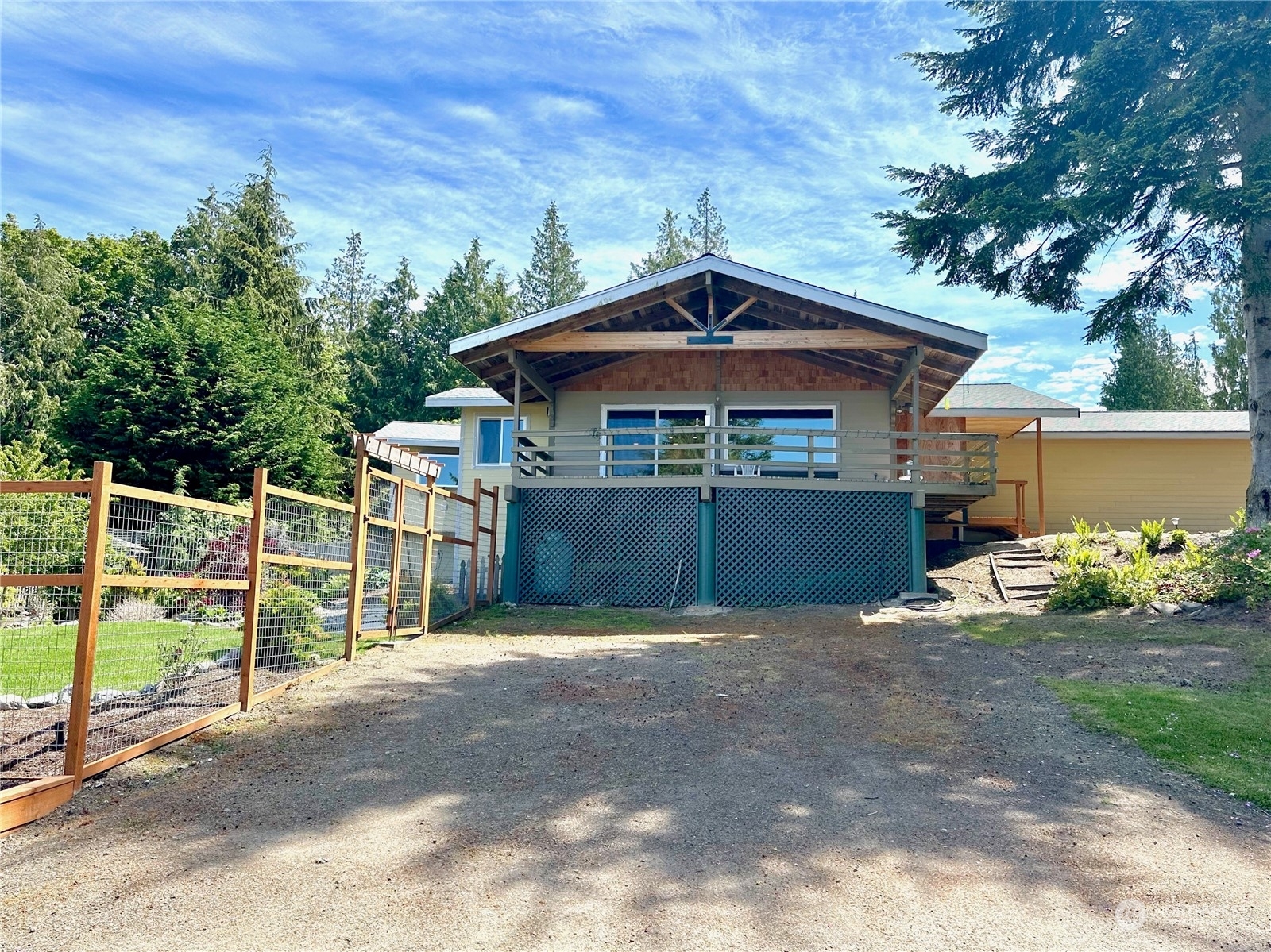Property Photo: 150 Sylvan Way WA 98362