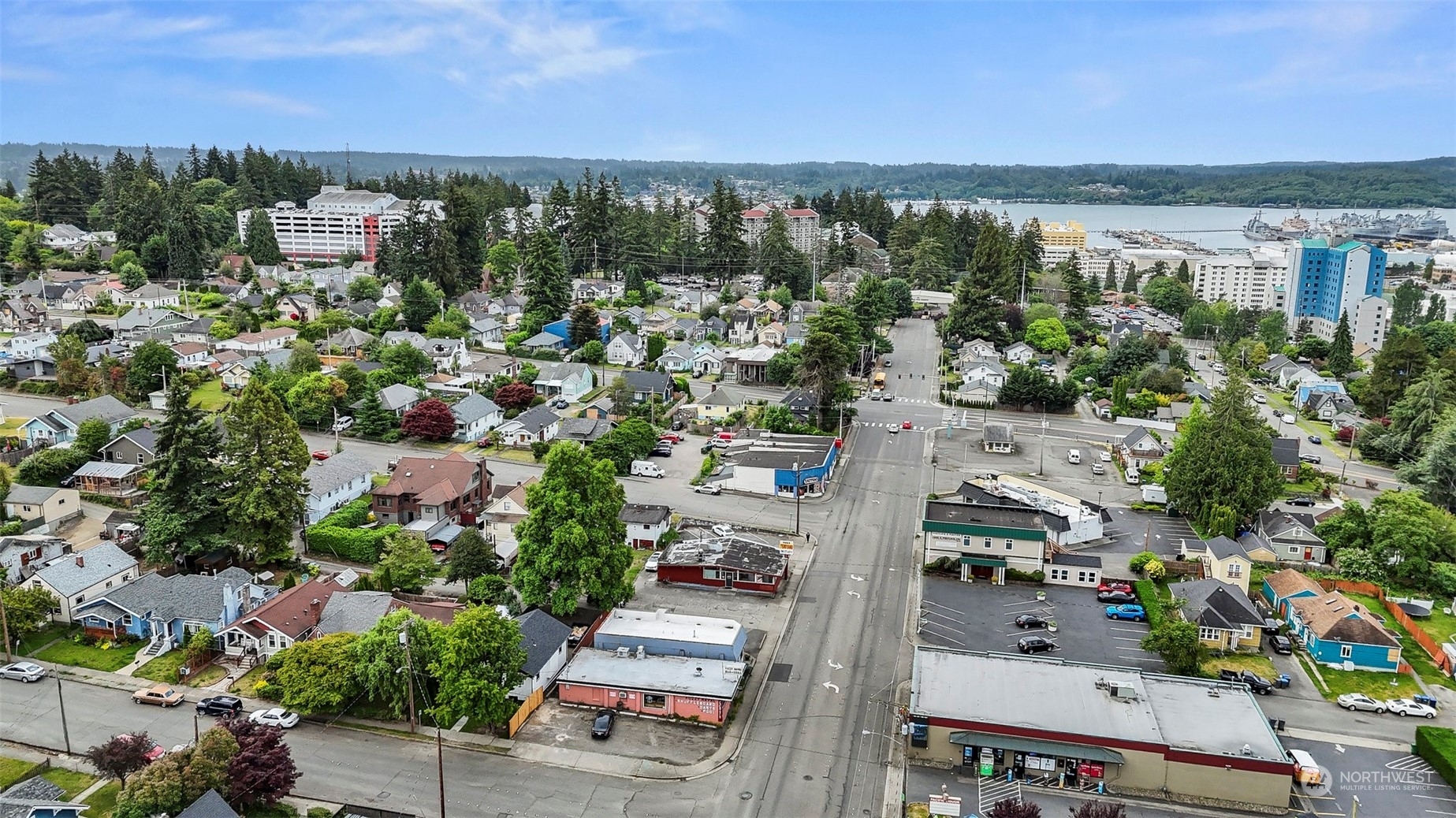 Property Photo:  1943 5th Street  WA 98337 