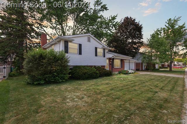 Property Photo:  15353 Huff Street  MI 48154 