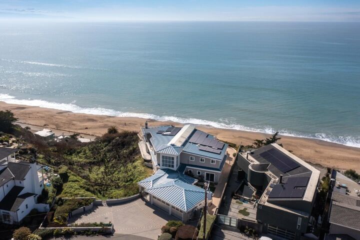 Property Photo: 422 Seaview Drive CA 95003