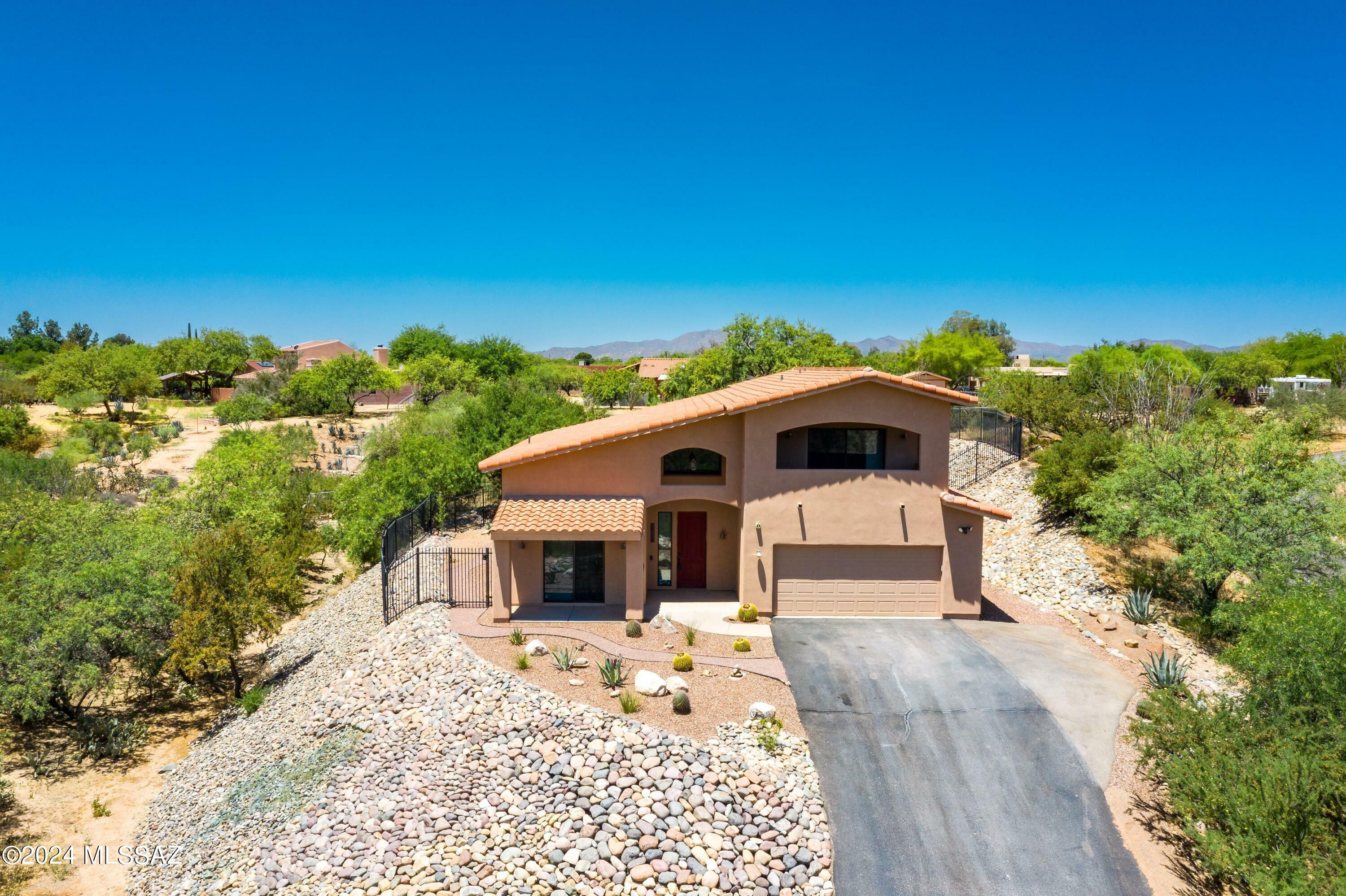 Property Photo:  16131 N Meadowcrest Road  AZ 85739 