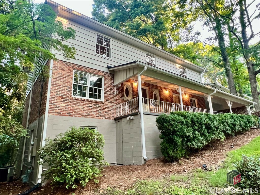 Property Photo:  210 Riverside Drive  GA 30606 