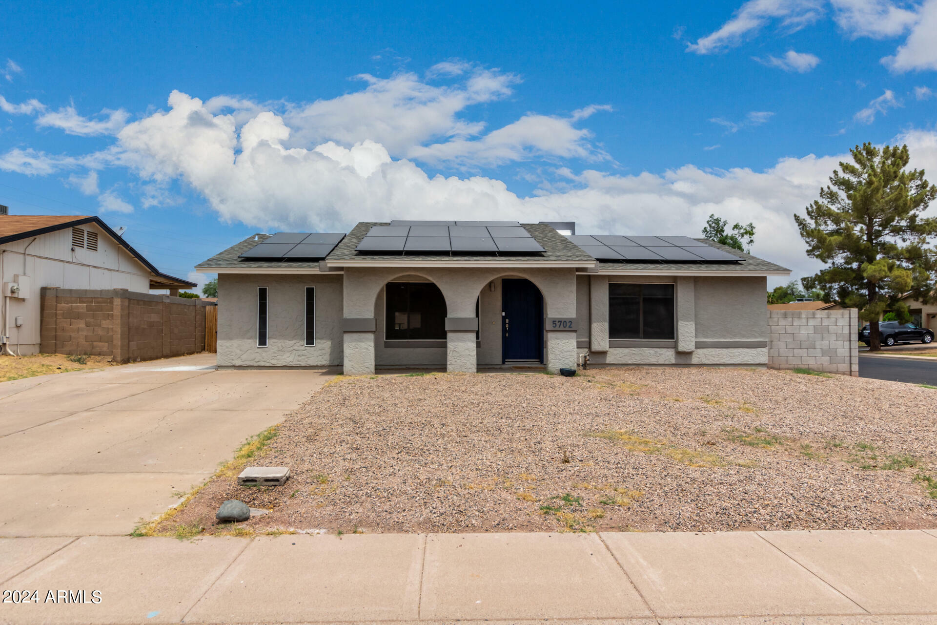 Property Photo:  5702 S Beck Avenue  AZ 85283 