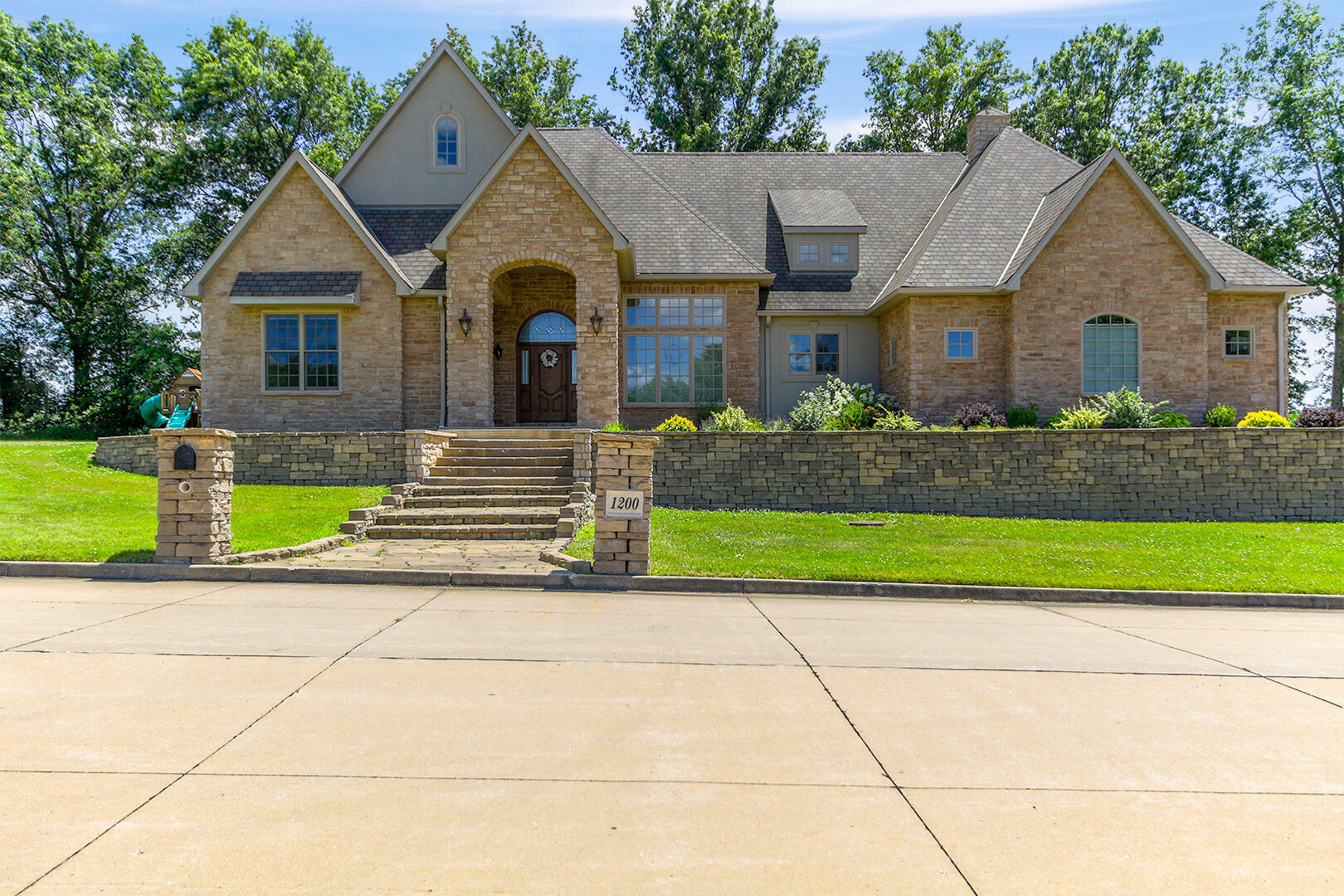 Property Photo:  1200 Cedar Ridge Dr  MO 65270 