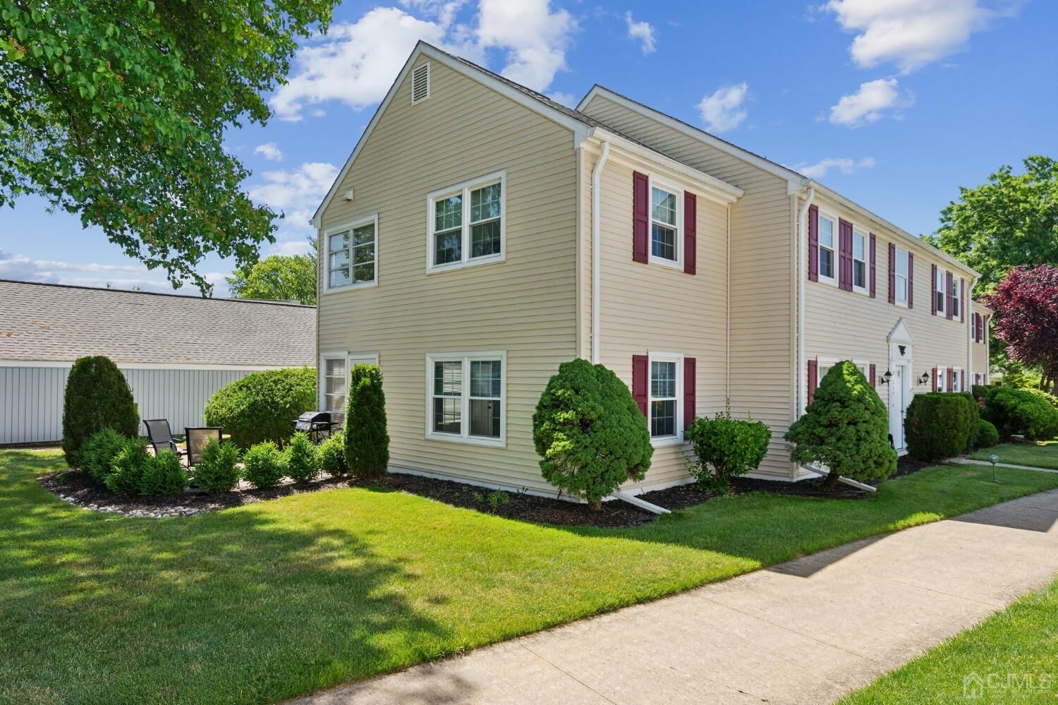 Property Photo: 224 Old Nassau Road 224A NJ 08831