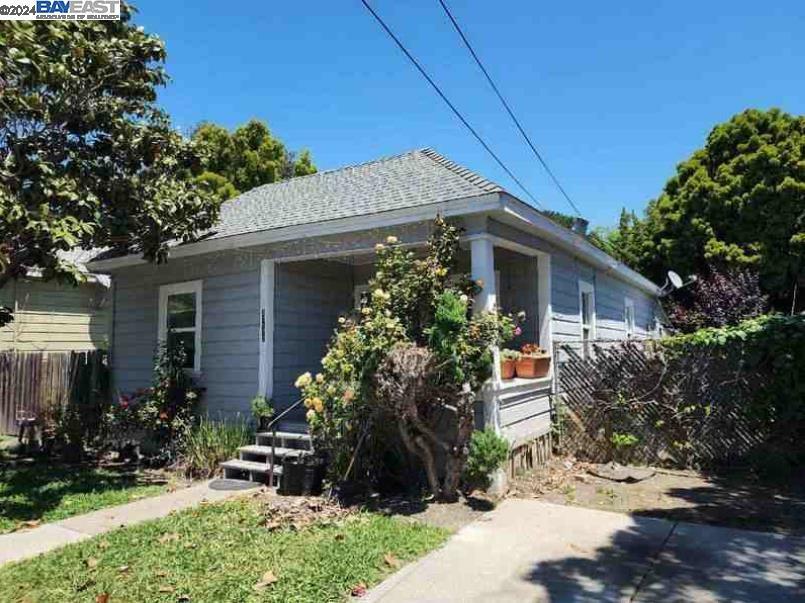 Property Photo:  7510 Snow Ave  CA 94560 