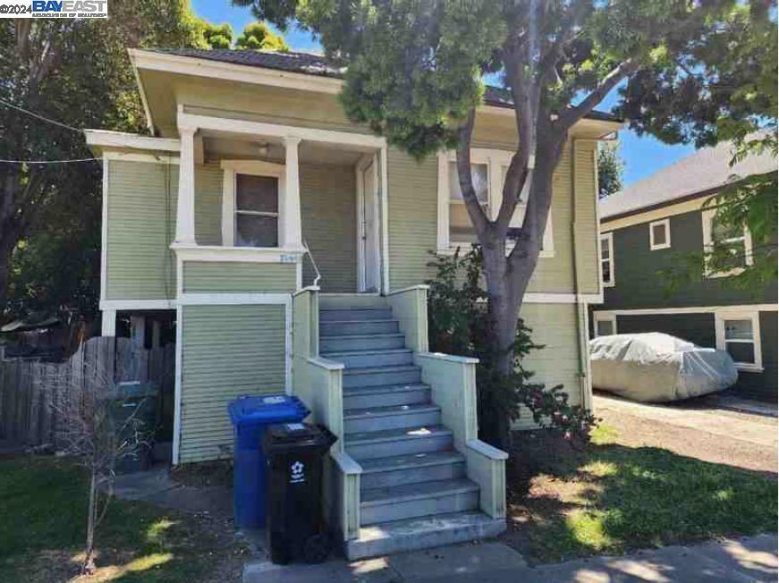 Property Photo:  7570 Snow Ave  CA 94560 