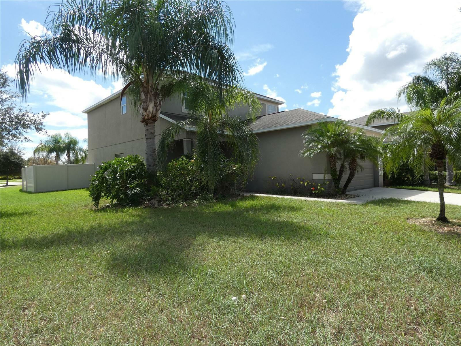 Property Photo:  6304 Trent Creek Drive  FL 33573 