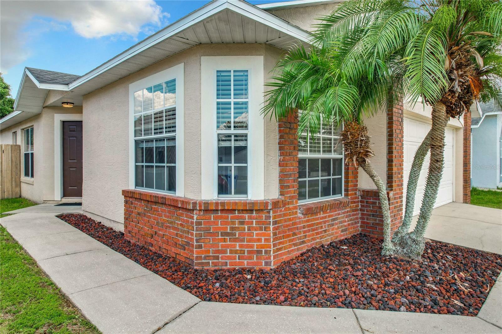 Property Photo:  1327 Daniels Cove Drive  FL 34787 