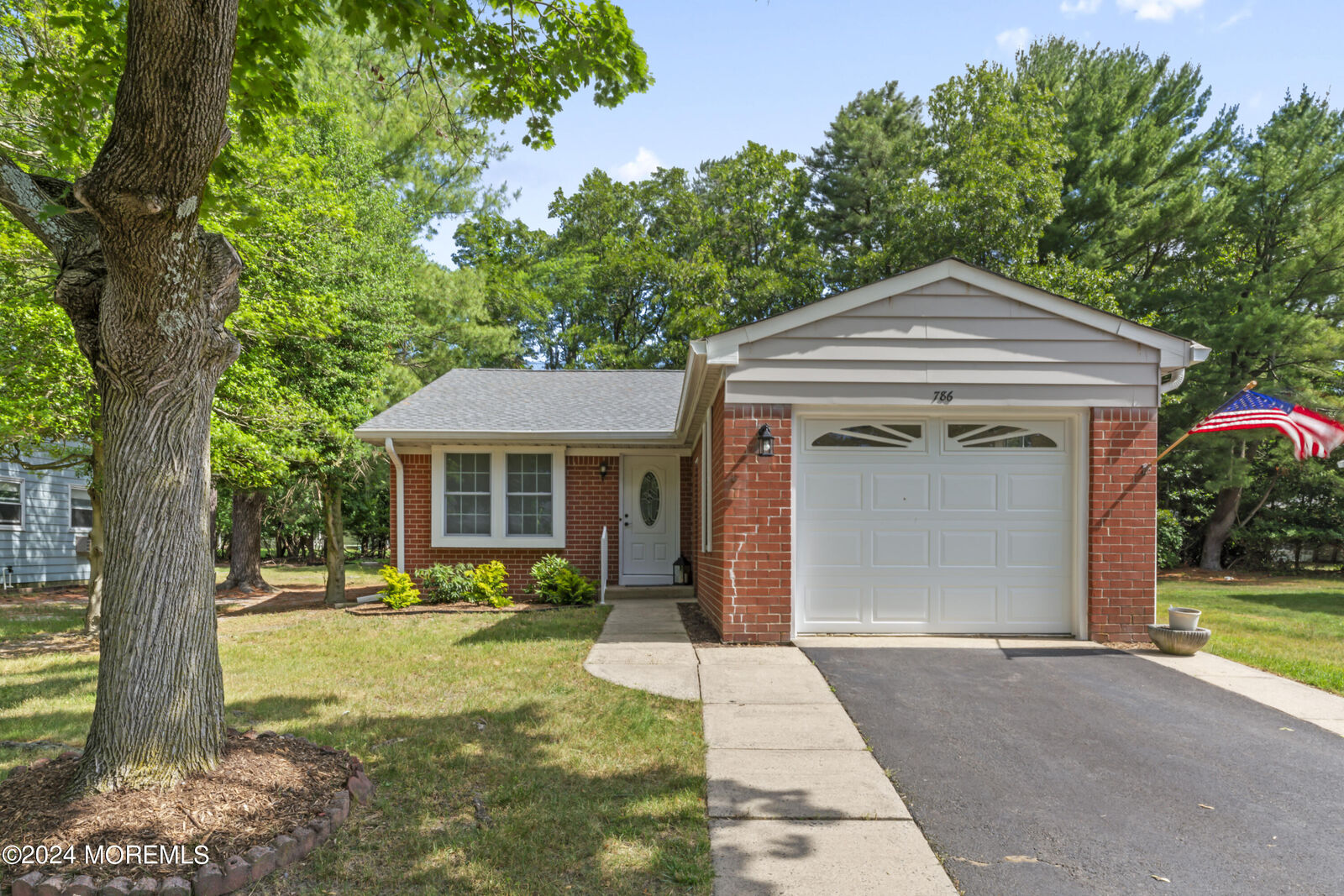 Property Photo: 786 Hudson Parkway NJ 08759