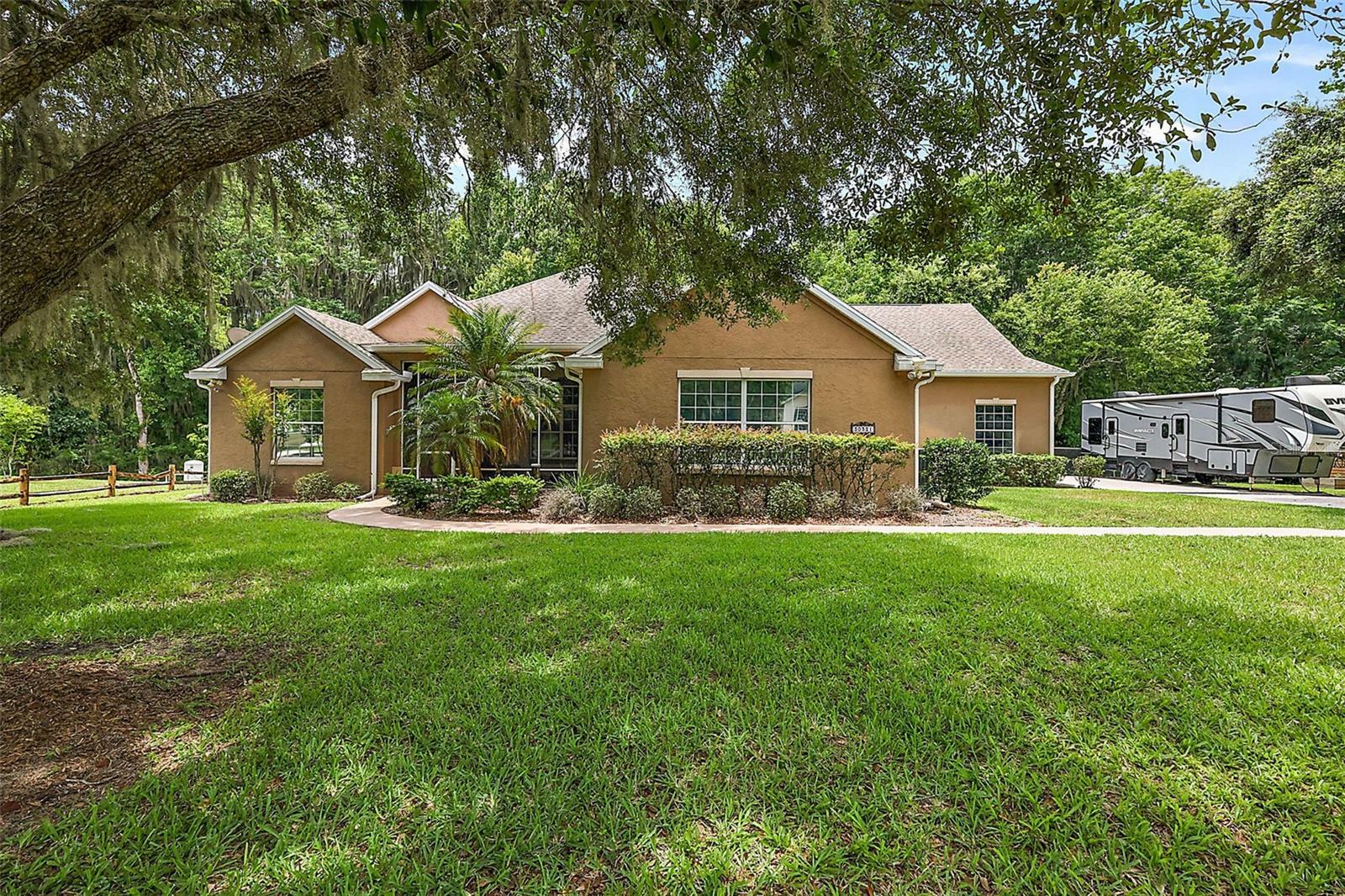 Property Photo:  30321 Redtree Drive  FL 34748 