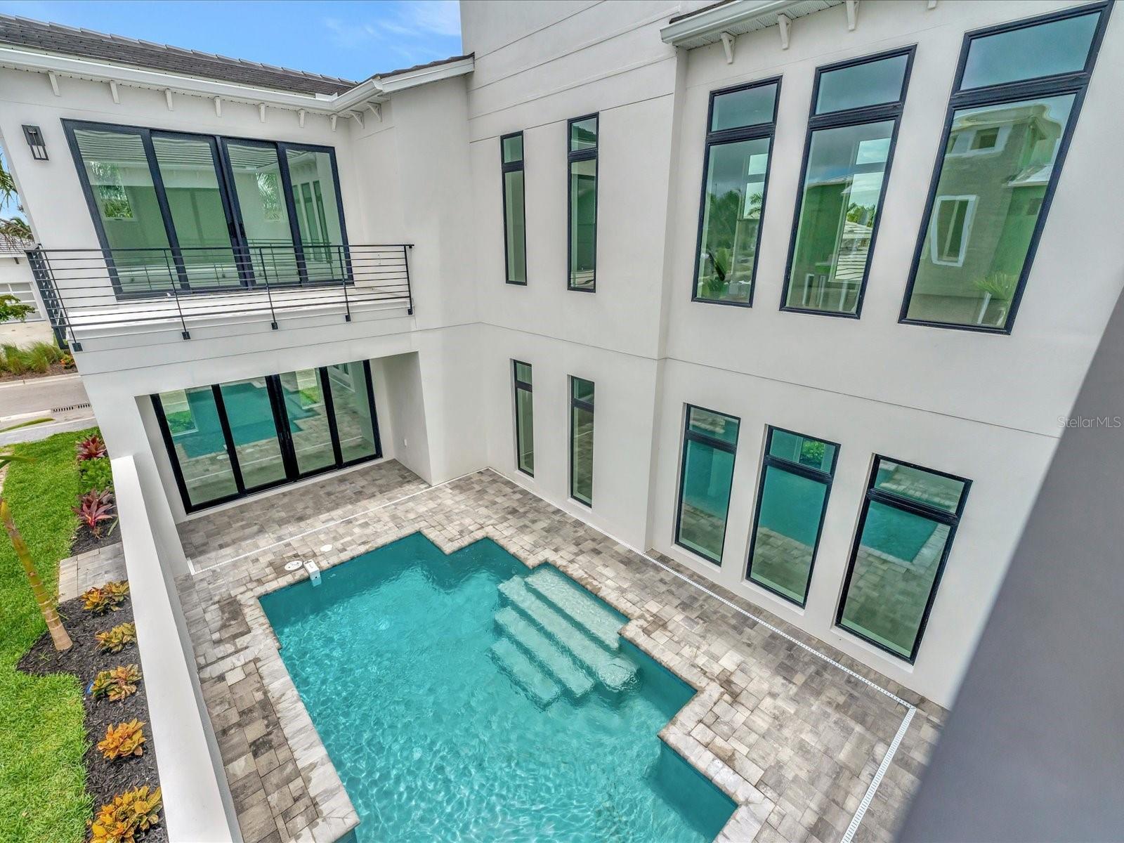Property Photo:  6028 Red Mangrove Lane  FL 34210 